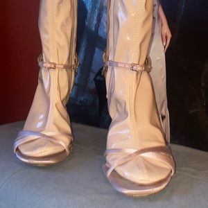 AUTHENTIC STUNNING GUCCI SATIN AND CRYSTAL HEEL Sandal with ankle strap.